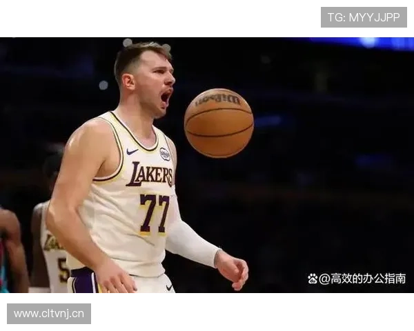 东契奇绝杀湖人胜掘金艾顿统治